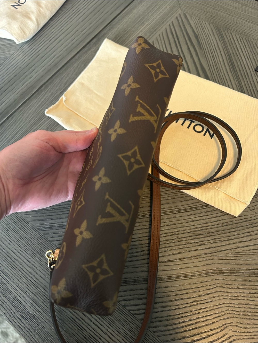 Louis Vuitton Monogram Pallas Clutch Black - Picture 5 of 10